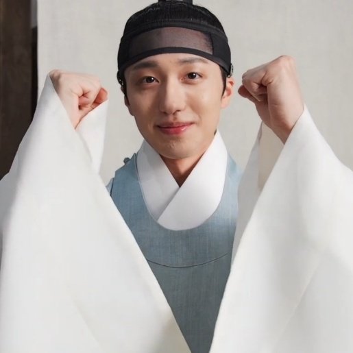 LOOKSKCN's tweet photo. the puppy energy.
#찬희 #CHANI #SF9 https://t.co/kMApiskIYw