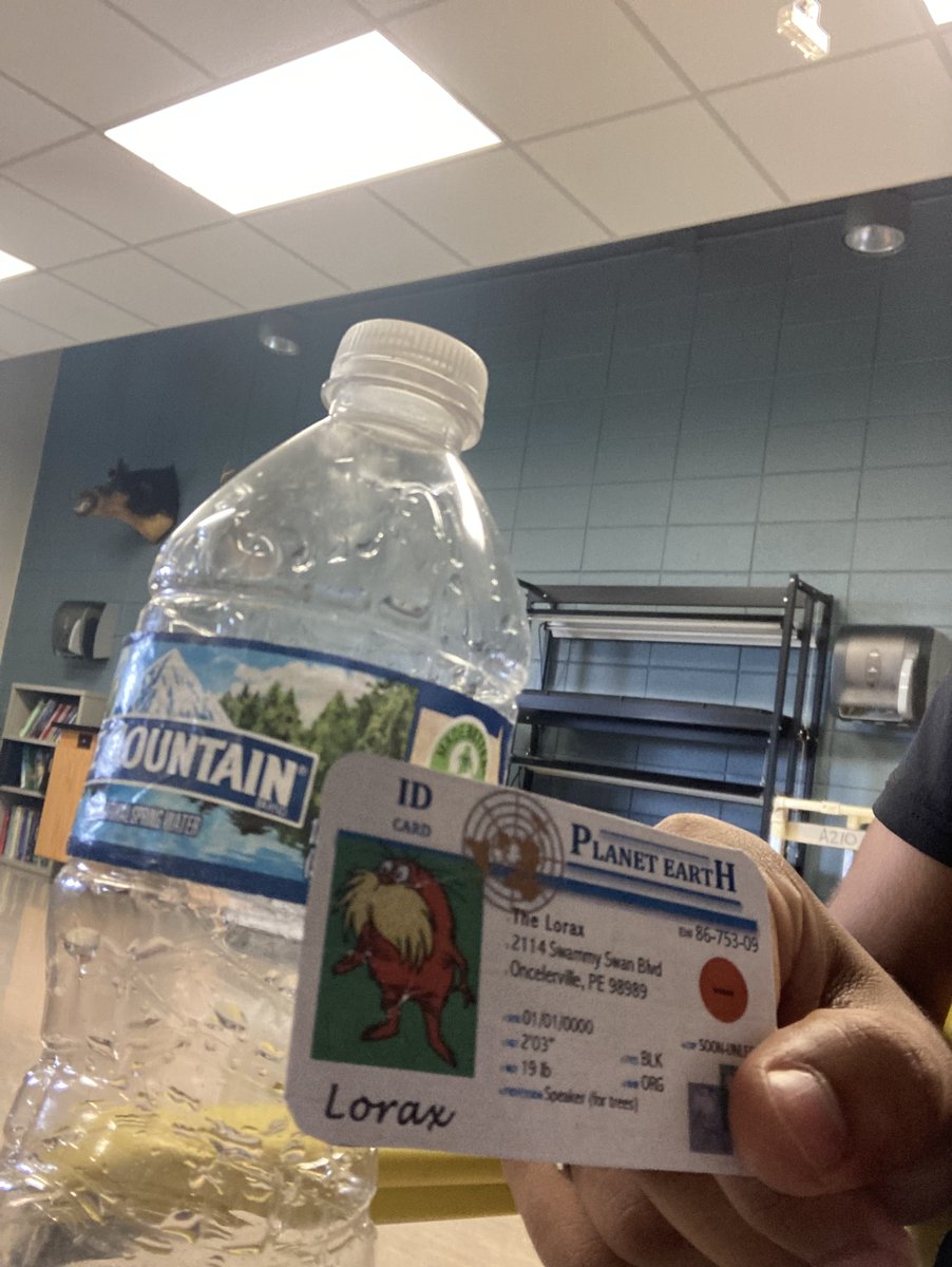 patel17_granth's tweet photo. By using bottles that are made of plastic waste we can recycle and prevent increase plastic waste. https://t.co/1TF85dDMdT