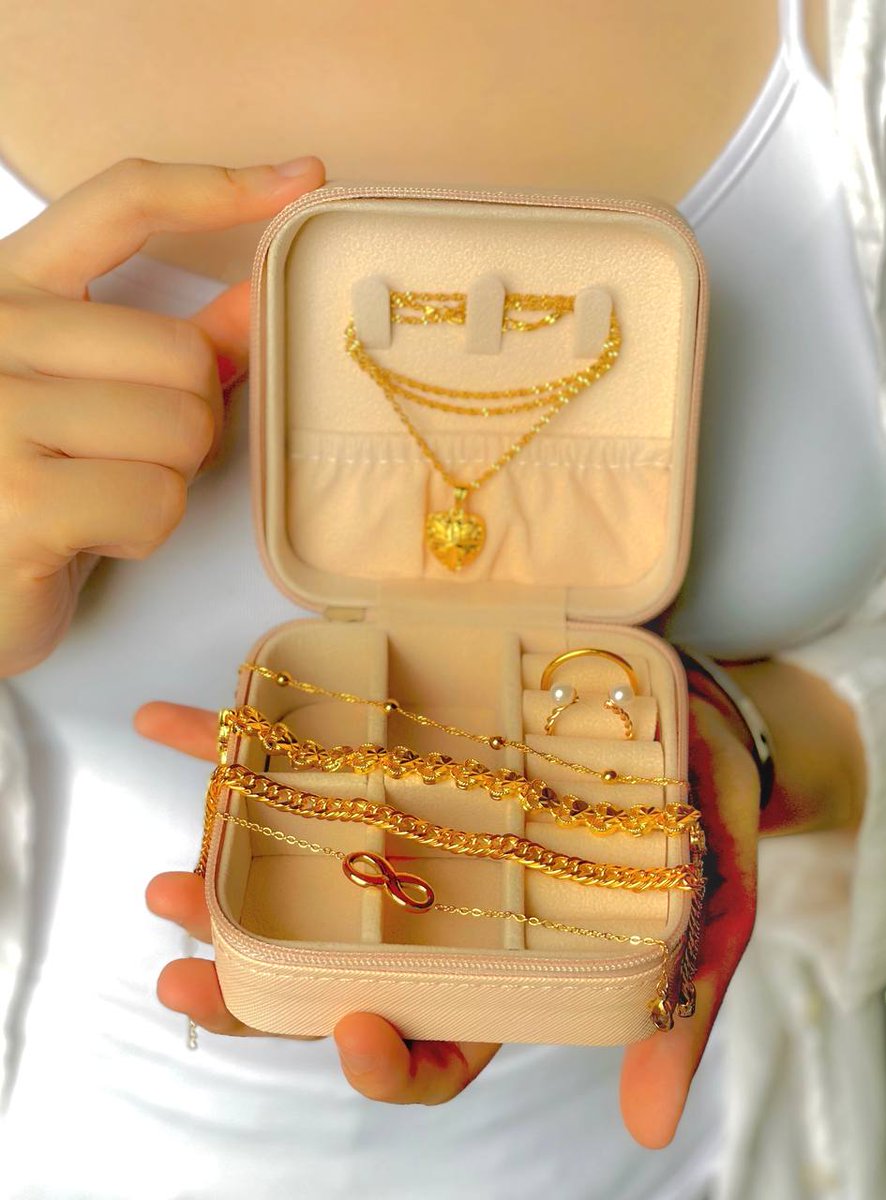 bylilacjewels's tweet photo. ⓘ this user loves flowers and jewellery https://t.co/Rz3s50GaoI