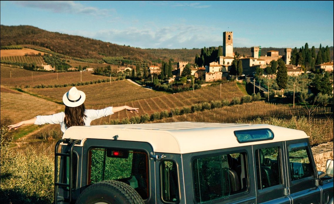 Who said wine travel is just for Summer? Keep wine tasting across Europe right up until the end of Autumn with us! Book your tour at winerist.com or get in touch at bookings@winerist.com 🥂 #travel #europe #winerist #winetravel #teambuildingactivities #winetourism