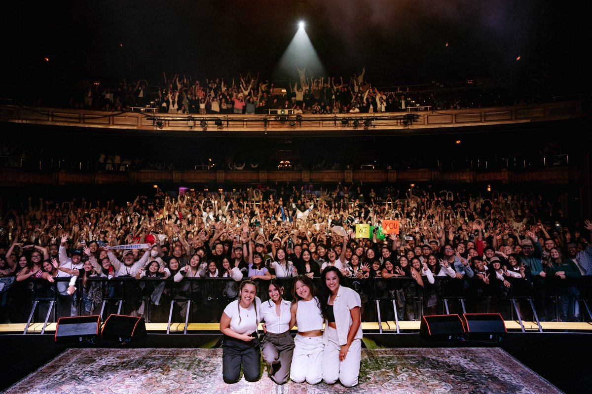 nikizefanya's tweet photo. thank you minneapolis, toronto &amp; detroit 🤍 https://t.co/KsCjSvn4xC