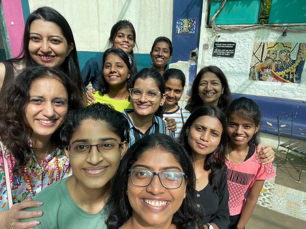 katalyst_india's tweet photo. "This is not a goodbye but a see you soon" Our Mumbai and Bangalore centres organised a farewell party for their graduating batch of 2022.

#farewell #graduation #2022batch #womenempowerment #womeninstem #katalyst #windsofchange #alkemist #beyondboundaries https://t.co/kVBsPwh3e2