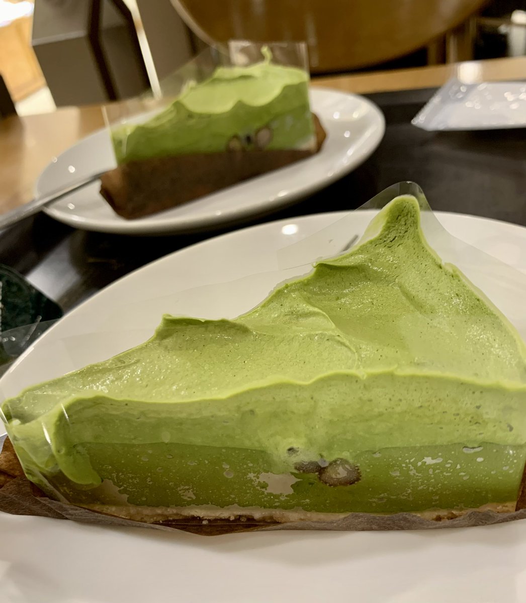 Green tea cake!🤤

#greentea #Starbucks