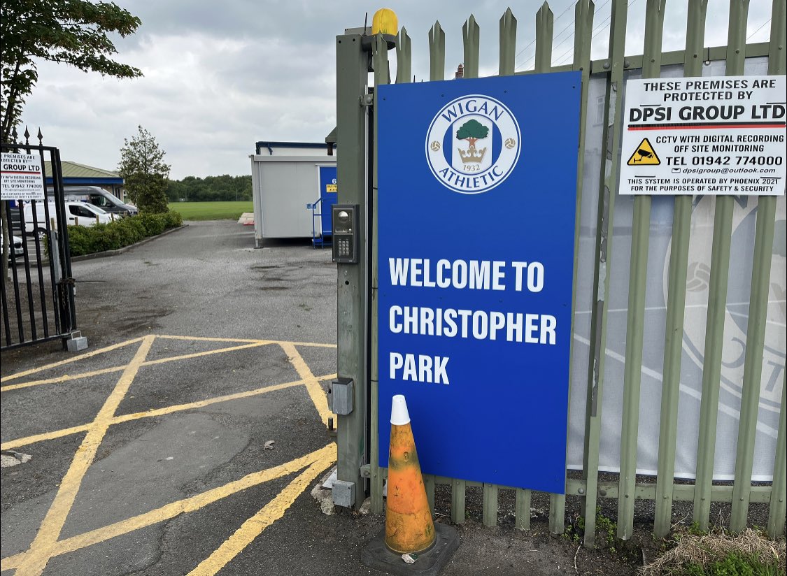 dpsigroupltd's tweet photo. 🟧⬛️ DPSI Group Ltd  ⬛️🟧
Shout out to all Wigan Athletic fans 🔵⚪️

We are delighted to be a part of Wigan Athletics BOA initiative! 

💥 Receive 15% off
All accross our security services💥 

Email-dpsigroup@outlook.com
Contact -01942 588 922
     
#BelievePartner #dpsigroupltd https://t.co/ybLkLtKApq