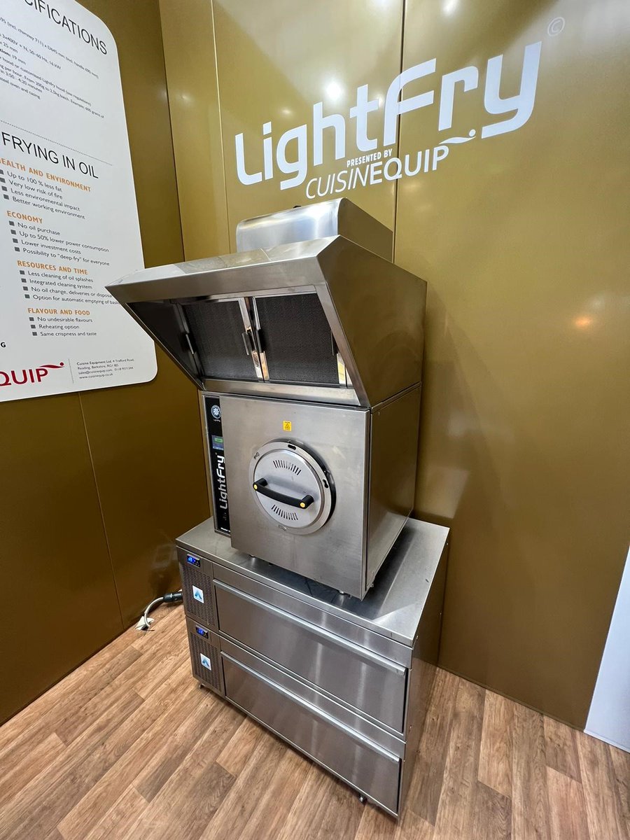 ChefsloveAdande's tweet photo. Our friends @Cook_Valentine looking great at The Big Hospitality Expo - See their #lightfry by Cusinequip. It sits perfectly above your #Adande giving you everything you need right on the spot. We also offer extended worktops for those times when one Lightfry just isn't enough! https://t.co/N2Ke0PAOnI