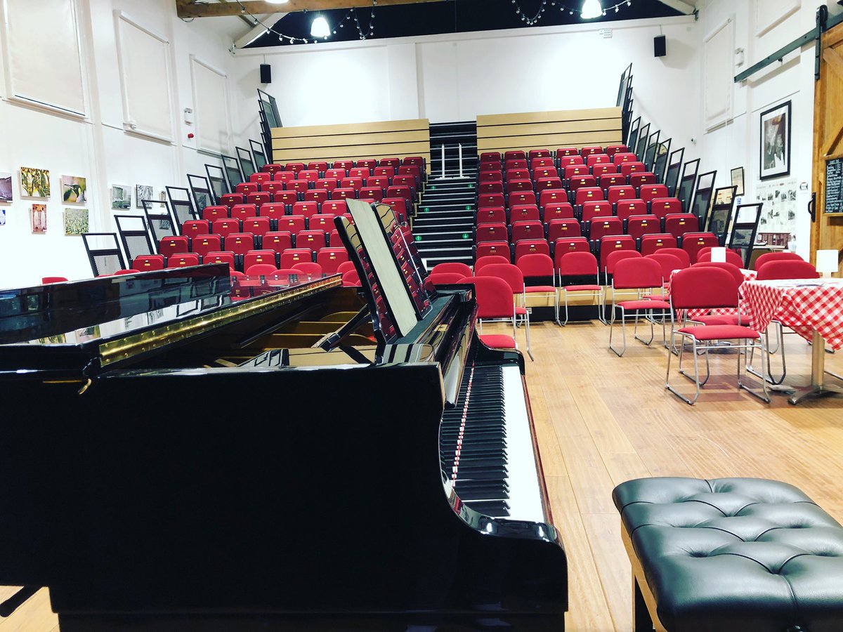 prajnaindrawati's tweet photo. Thank you so much @tetburymusic for giving @manubrazo and I an oportunity to perform in this beautiful @tetburygsp. Truly a night to remember😊 https://t.co/iifmhcoyI5