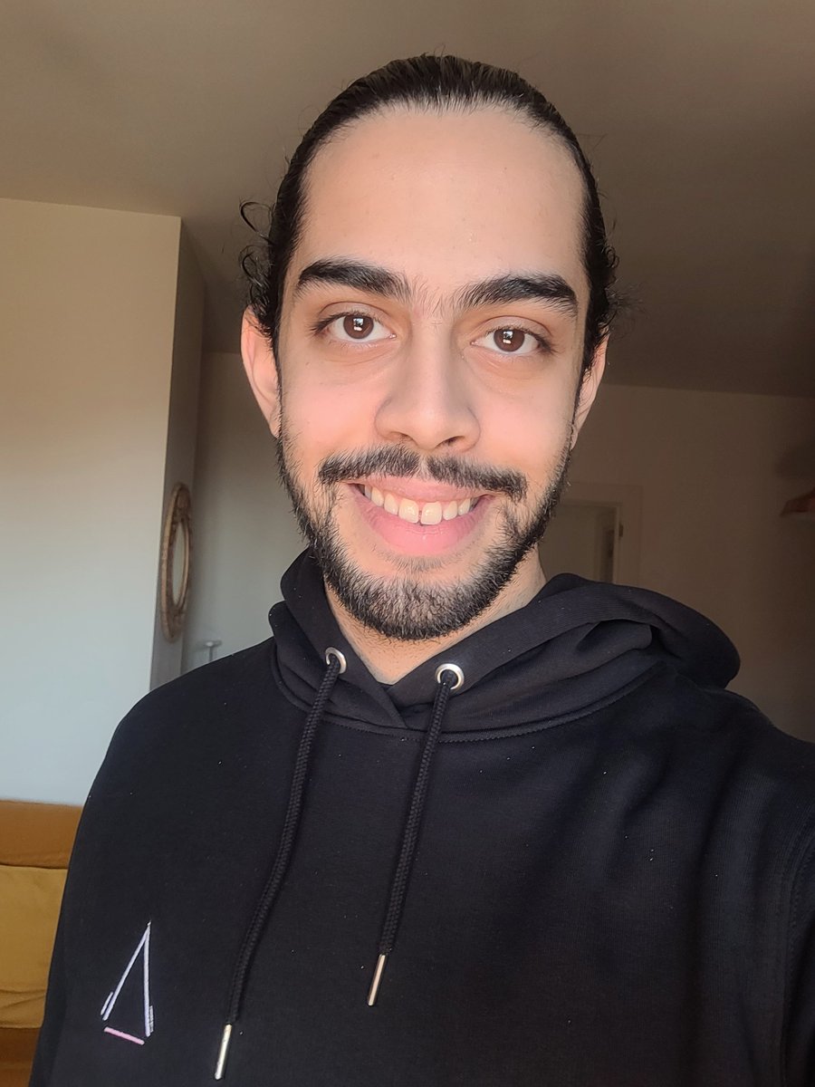 SINOOS_'s tweet image. Finallyyyy got my @DeltaProjectGG hoodie and T shirt(it&apos;s hellaa comfy btw)😁😍. DP will always be a part of me even after what happened and I&apos;m truly grateful for it. Thank you thank you❤️@OhShyshka @Drvn_R6 @KingC0al @FabianHallsten