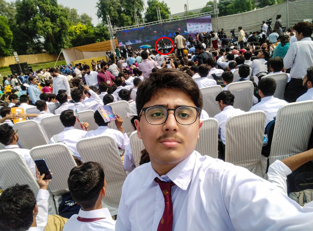 abdsalman04's tweet photo. Selfie with Imran Khan 🔥
#ImranKhanAtGCU ✨ https://t.co/P5Jy4qwOS7