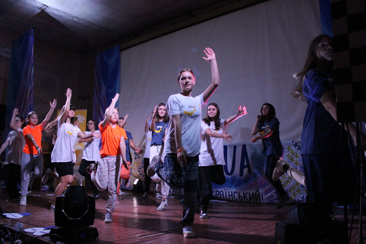 OlympicUA's tweet photo. 💙💛«Олімпійський урок #BeActive» в Міжнародному дитячому центрі «Артек Гірський»
▶️https://t.co/E6WRs1IHCb
#НОК #Україна #УкраїнськийСпорт #ЄвропейськийТижденьСпорту #Ukraine #UkrainianSport #BeActive #BeActiveUA #EuropeanWeekofSport @EOCEUOffice @EuSport https://t.co/PgDZSv3glG