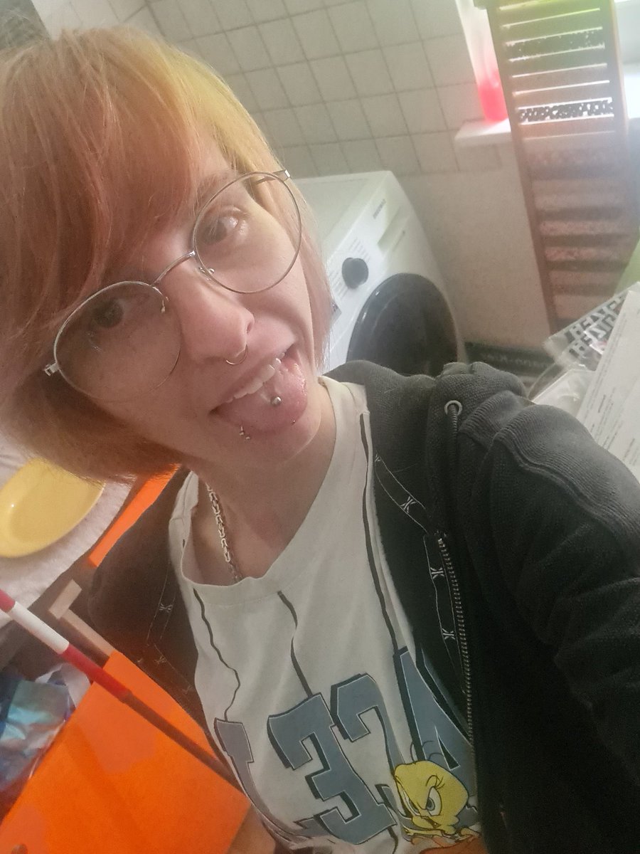 DieFrauFux's tweet photo. Frisch vom Friseur😍 https://t.co/5sFHDUKF8d