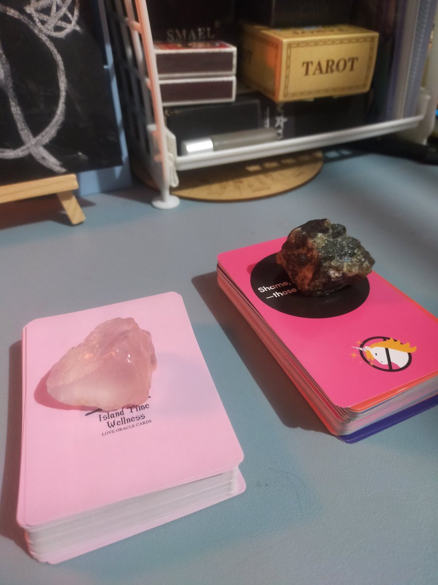 Hi berries!🫐 My new oracle decks finally arrived so let's do a free card pull :)🧿

Pick a deck that you're drawn to
🧺 Pile 1 - Love oracle cards
🧺 Pile 2 - Rebel Deck (HARSH AF⚠️)

· Mbfm
· Like &amp; rt this twt &amp; pinned
· Comment the pile that you're drawn and ur zodiac sign!