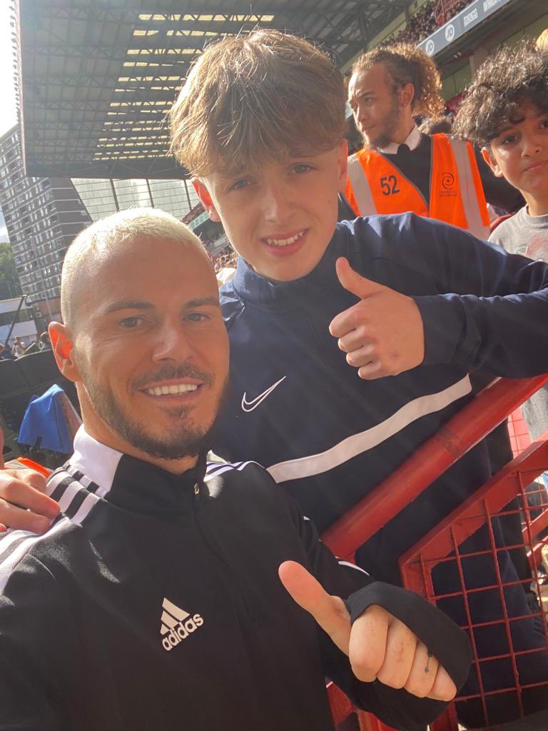 Mark Laybourn tweet media