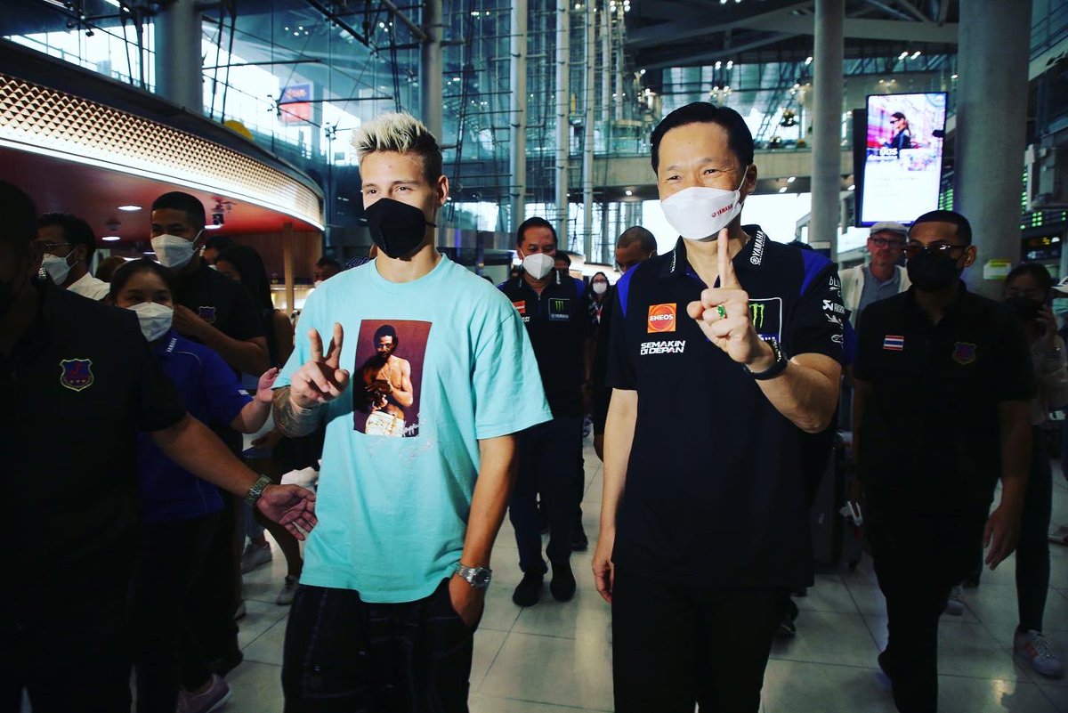 motorsportlives's tweet photo. Look!!! Fabio Quartararo and his teamate Franky Morbidelli arrived Thailand… 🇹🇭🇹🇭🇹🇭 #motogp #thaigp #fq20 #fb21 https://t.co/48EntsHHvu