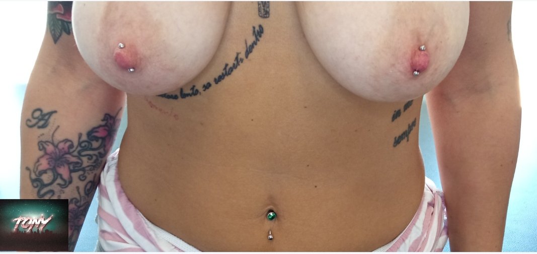 TonyBodypiercer's tweet photo. Nipple 🔞 sta volta verticali ☝️
Eseguito in free hand 🙌 con barbell in titanio certificato da implantologia da 1.6 mm ✅
Per info piercing contattatemi💥
#tonypiercing #BODYPIERCING #bodypiercingjewelry #bodyart #bodymodification #piercing #nipplepiercing #freehandpiercing https://t.co/Ahf0kigueP
