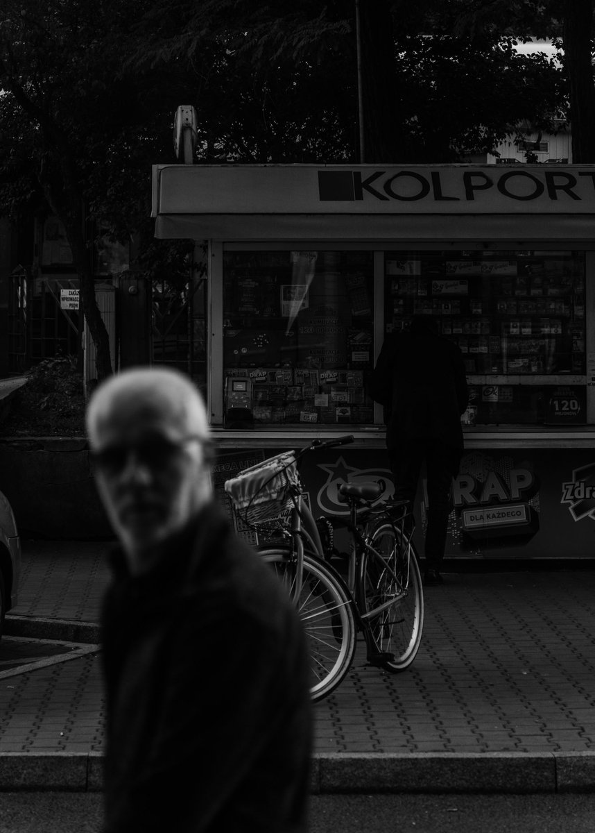 Patrisovic's tweet photo. katowice, poland.

#streetphotography #streetphoto #streetphotographer #photo #photooftheday #bnwphotography https://t.co/8bW7KuioLs