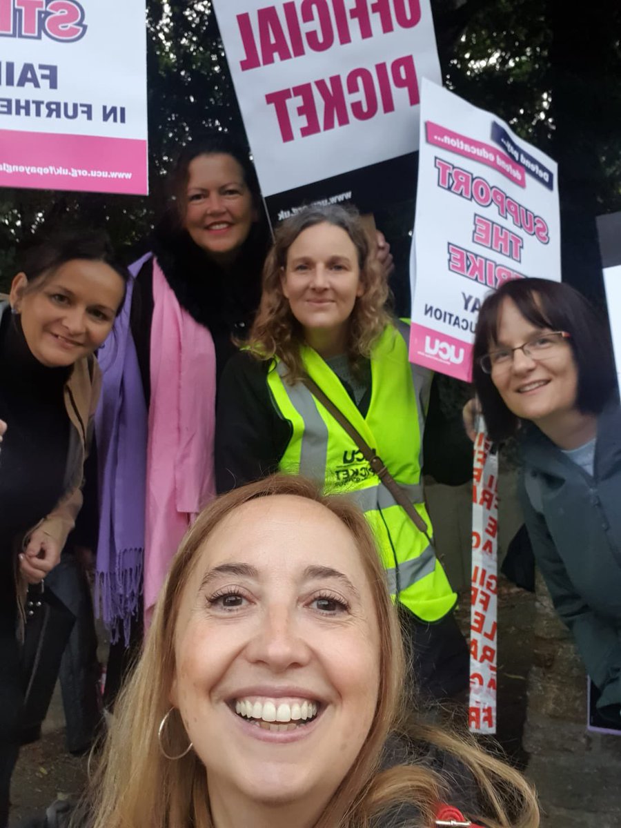 kerryt108's tweet photo. @RespectFEYeovil We’re here https://t.co/sUVrLsHhlU