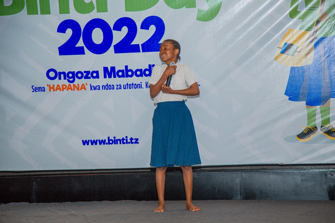 bajabiri's tweet photo. Weka ahadi kwenye https://t.co/xbBYVQSAlT ya kuunga mkono Ulinzi wa mtoto wa kike dhidi ya ndoa za utotoni.
#NilindeKwanza
#ENDChildMarriage https://t.co/v8lXAu389D