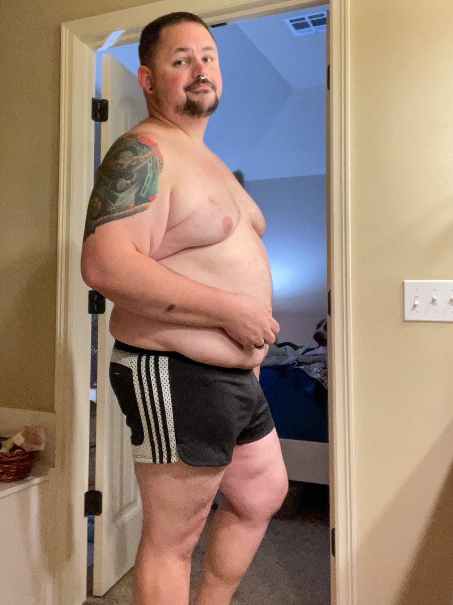 StoryBear14's tweet photo. Got to spit roast my best friend with my boyfriend and let me tell you… life’s fucking cool right now. But here’s some pics of me in my wife’s booty shorts cause I woooork them 😈. #bear #bi #bibear #pan #panbear #chub #beard #bisexual #pansexual https://t.co/Swk4CGT79B