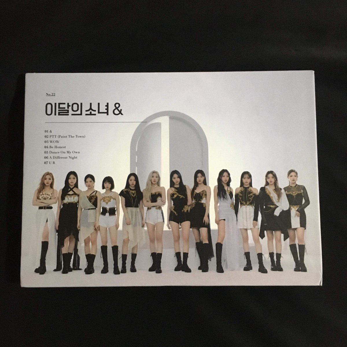 _artkaz's tweet photo. wts lfb 

decluttering sale // all onhand 

💵 gcash , cod thru shopee w/ add fees
🚛 sco , direct ggx

Loona &amp; weeekly we play twice summer nights stray kids i am you monsta x first album mini the clan ive love dive liz minchan pc unsealed complete inclusion album https://t.co/doR5A9zady