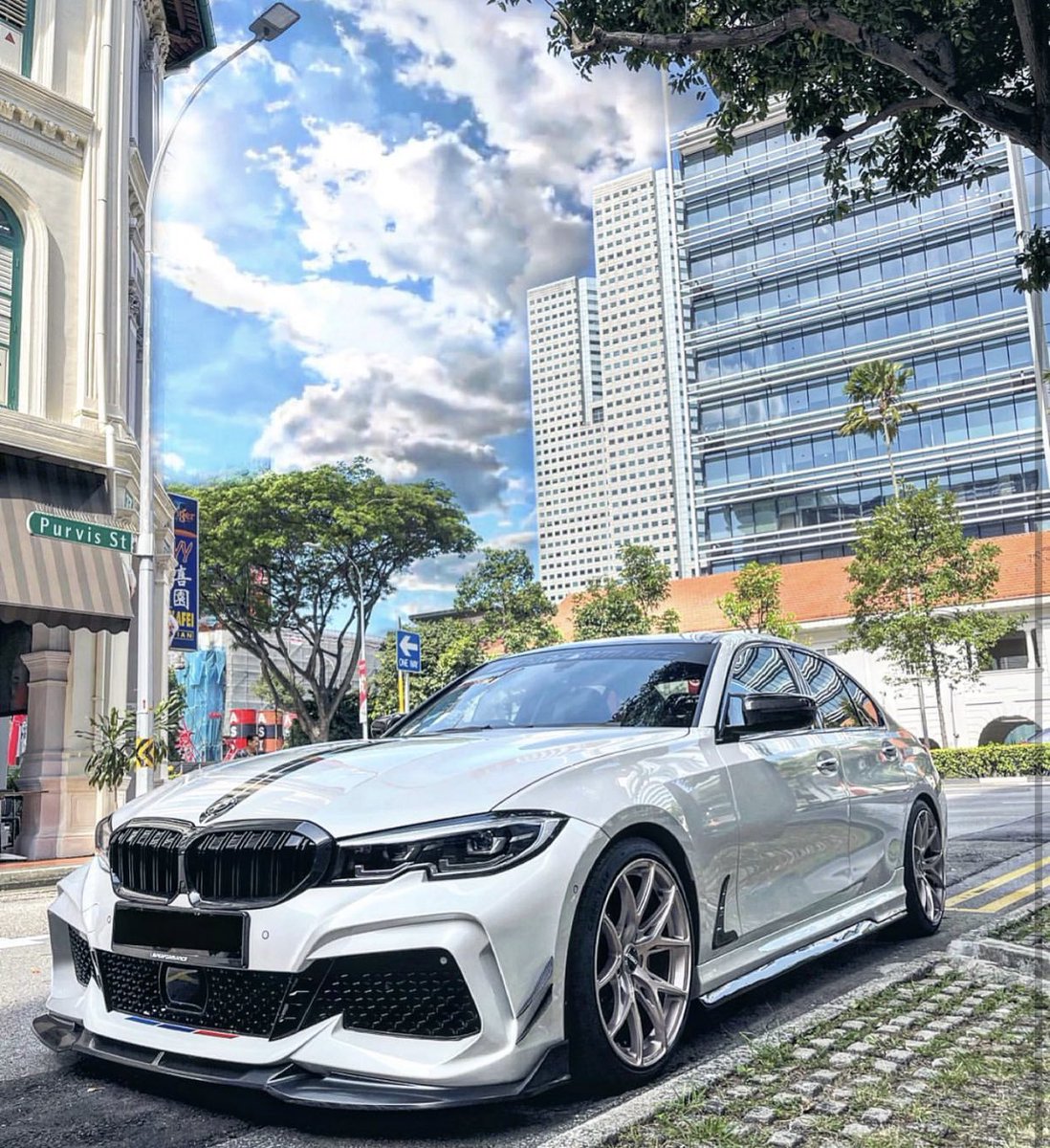 Car Pxrn tweet media