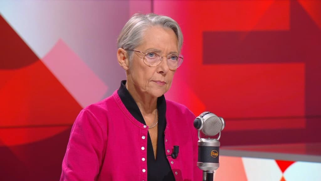 Elisabeth Borne annonce que le prix du paquet de cigarettes "va augmenter comme l'inflation"
l.bfmtv.com/n1O