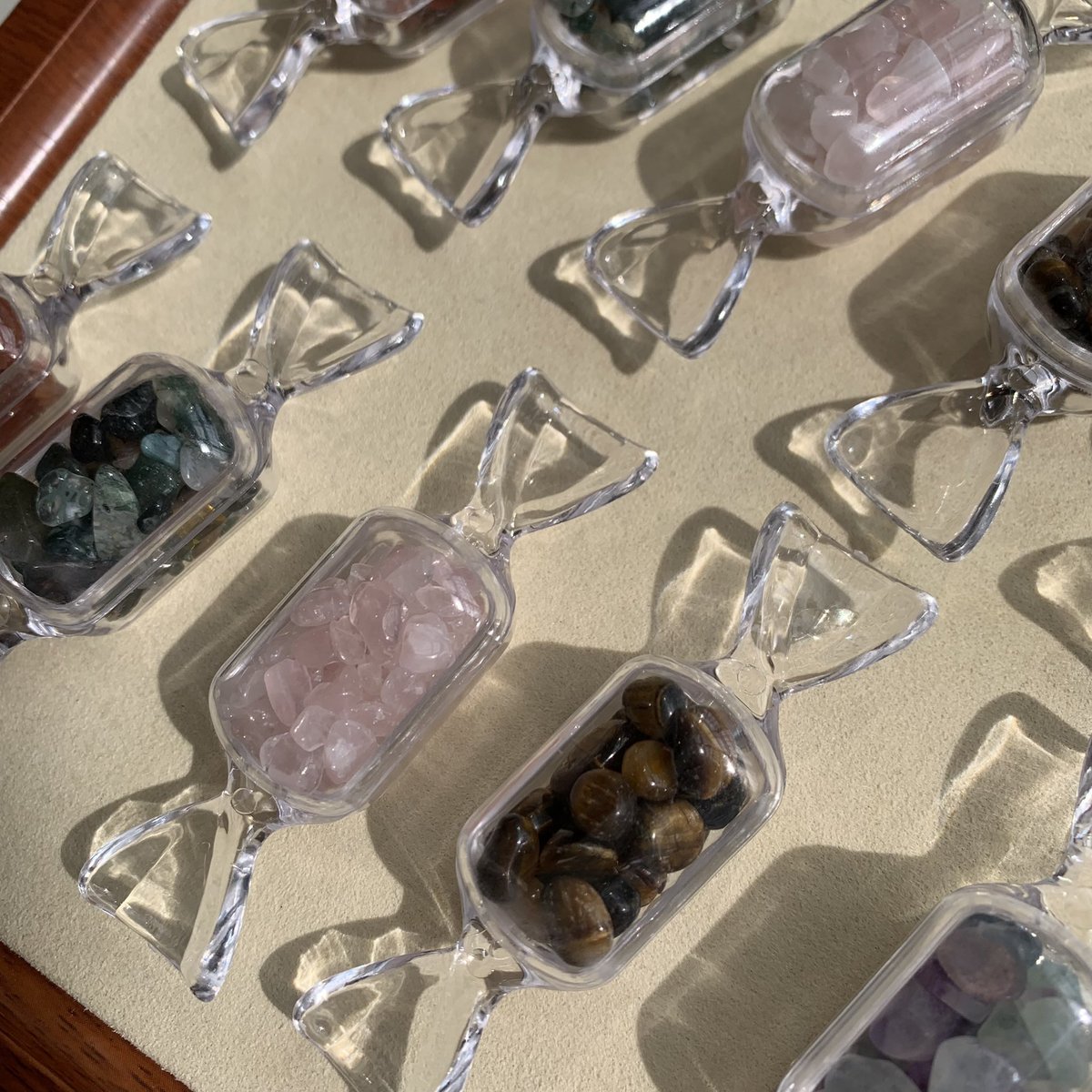 rockeastgem's tweet photo. Crystal Gravel Candy
0.5usd per piece

#crystalcandy #crystal #crystalwholesale https://t.co/1Y3ydb1jOO