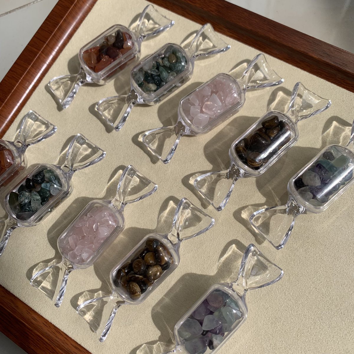 rockeastgem's tweet photo. Crystal Gravel Candy
0.5usd per piece

#crystalcandy #crystal #crystalwholesale https://t.co/1Y3ydb1jOO