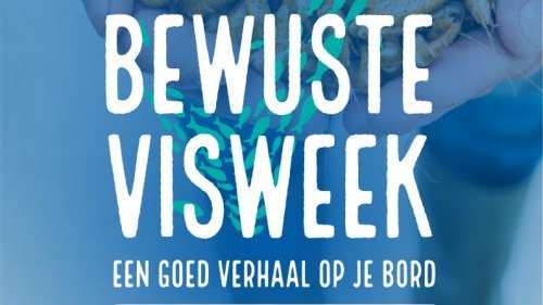 EMKvissers's tweet photo. Bewust vis eten is makkelijker dan keurmerken het maken.

Koop gewoon altijd verse vis van dichtbij. Van onze eigen vissers. Die maken relatief weinig reiskilometer en oogsten van gezonde visbestanden die jaarlijks worden gemonitord.

#WildgevangenVis, beste dat er is! https://t.co/uN0otL67A2