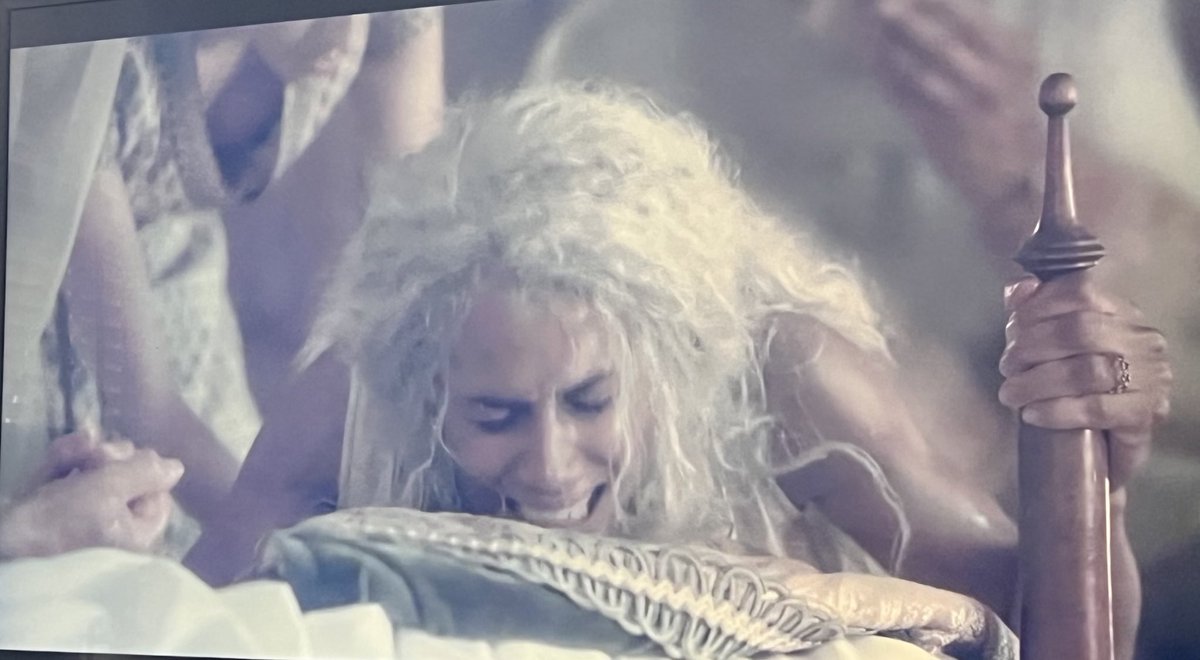 mattfeo's tweet photo. New ep of House of the Dragon or One Born Every Minute??? #GOT #HouseOfTheDragon #HOTD https://t.co/oQ1pLhBZog