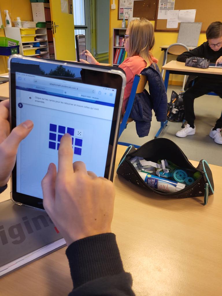 delestienne76's tweet photo. Prise en mains des #Tablettes76 pour les élèves de @ulislecampigny !
Test @AdaptivM
@DraneNormandie @dsden76 @ac_normandie https://t.co/HPhKNQ8X53
