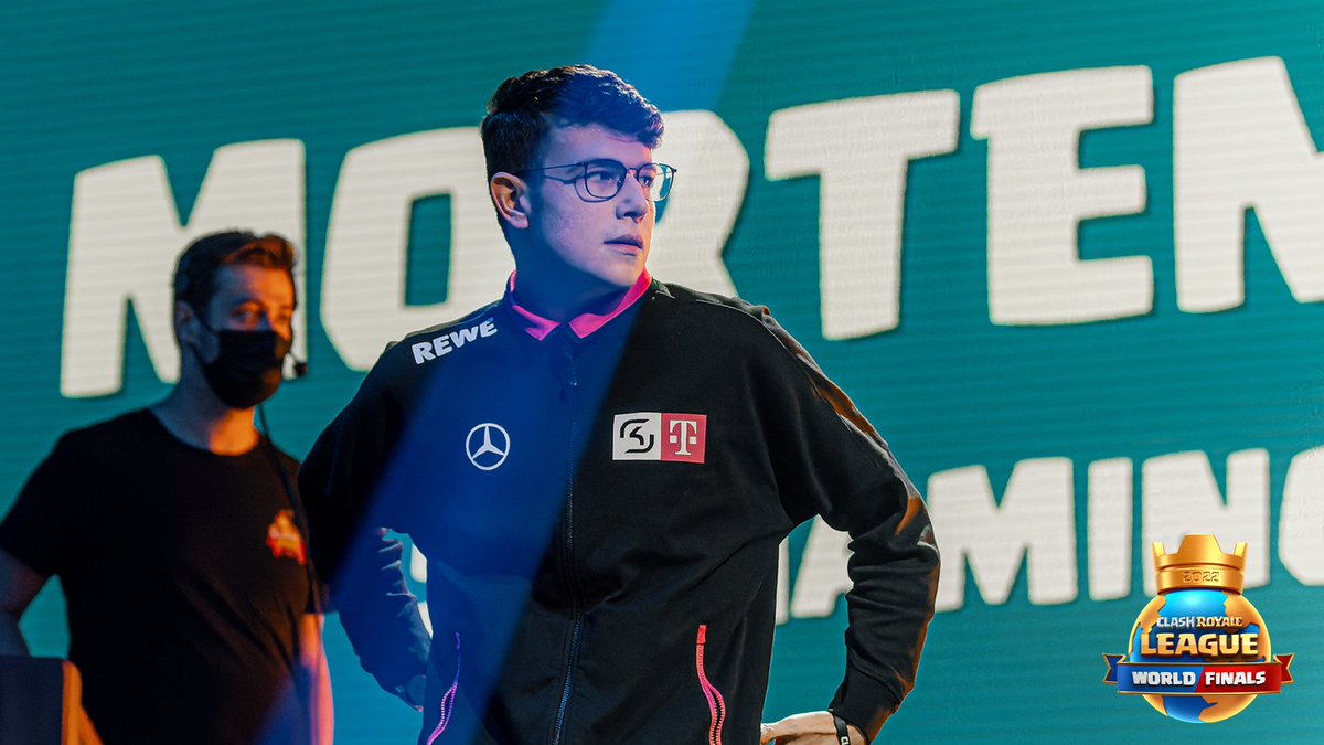 EsportsRoyaleEN's tweet photo. 2-0 on Day 1 for @mortenroyale! He's through to the Upper Bracket Final tomorrow! https://t.co/8FPXpPK3DS