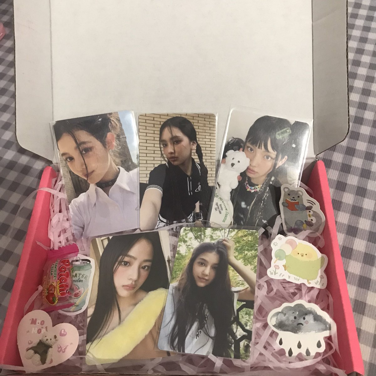 0624FILES_'s tweet photo. π κ° #0624filesmails κ±
β€· from @heejaybuy ! helloo, thank u sm for letting me adopt these pretty pcs, and thank u also for the freebies and secure and pretty packagingπ«Άπ»π
#thainekies https://t.co/I1MSu3G2jC