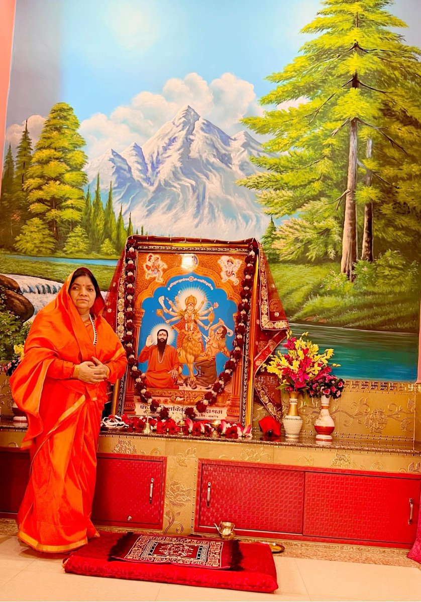 LokeshYogbharti's tweet photo. @Sandhya_Bscp #Happy_Navratri
#siddashram
#Mahashakti_Shankhnaad
#bmks #जय_माता_की #जय_गुरुवर_की
#नवरात्रि https://t.co/R93QKsoecG