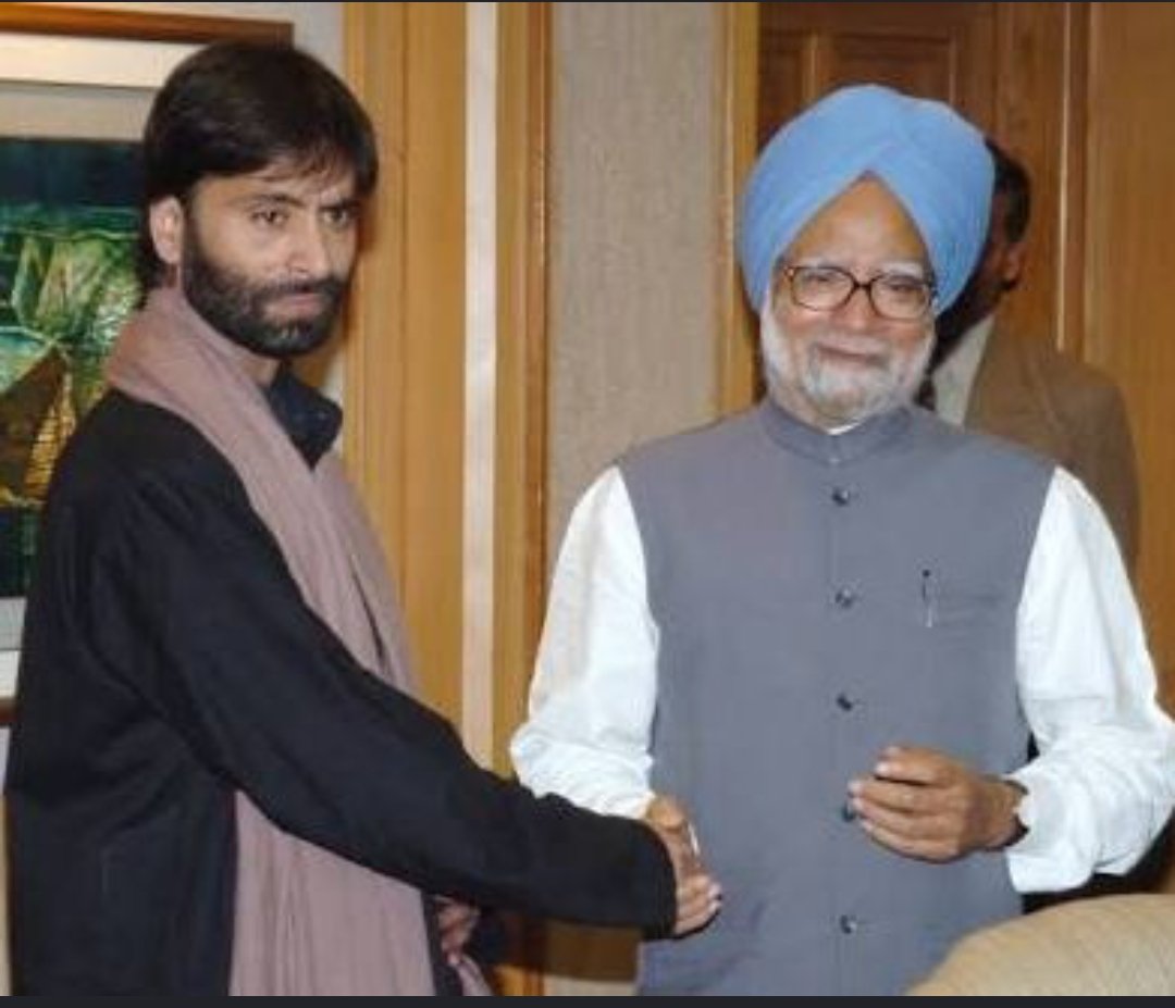 AmitPra86065974's tweet photo. #Manmohansingh Happy Birthday https://t.co/OZ0mVR5u3X