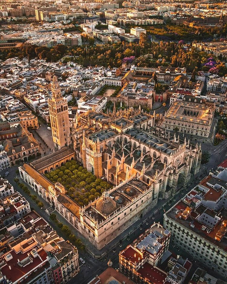 #Córdoba #Sevilla #Andalucía #España 

(Fotos©️world_walkerz)