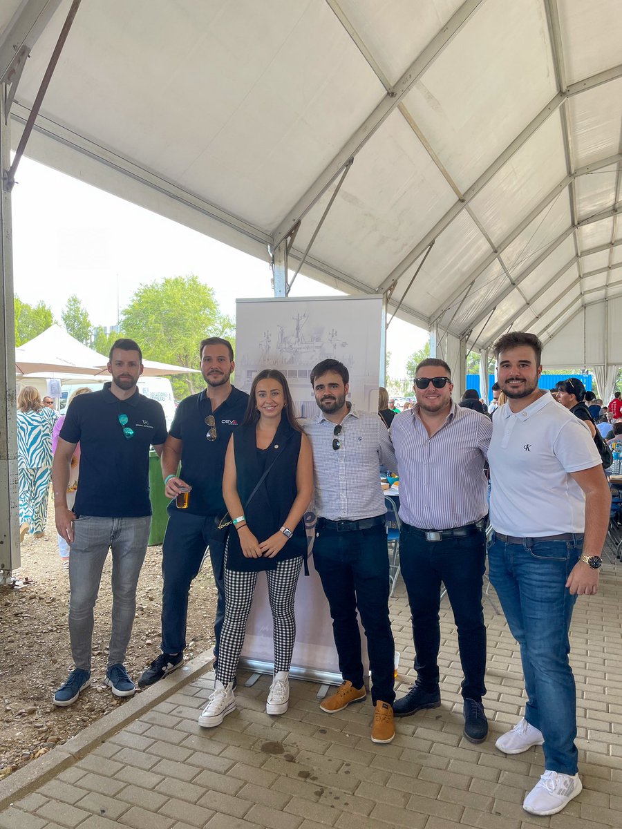 Pjuniormadrid's tweet photo. El pasado viernes estuvimos en la 2ª Fiesta de la Logística de Madrid organizada por @diariodelpuerto y @PropellerMadrid .

#logistica #transporte #transportemarítimo #propellerclub https://t.co/6eGauixZ53