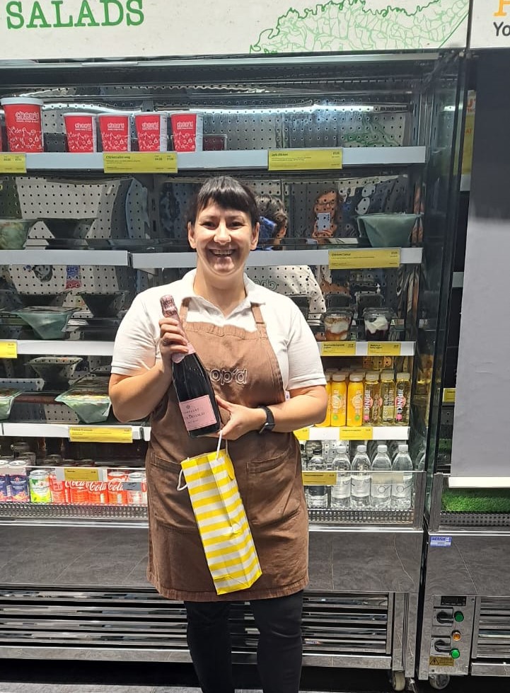 ChopdUK's tweet photo. Jurga (13 years) and Martina (10 years) celebrate their Chop'd birthdays. 🥳🥳🥗🍾🍹🍸🍷
Thank you for all your hard work and commitment. https://t.co/XcmdapY0g1