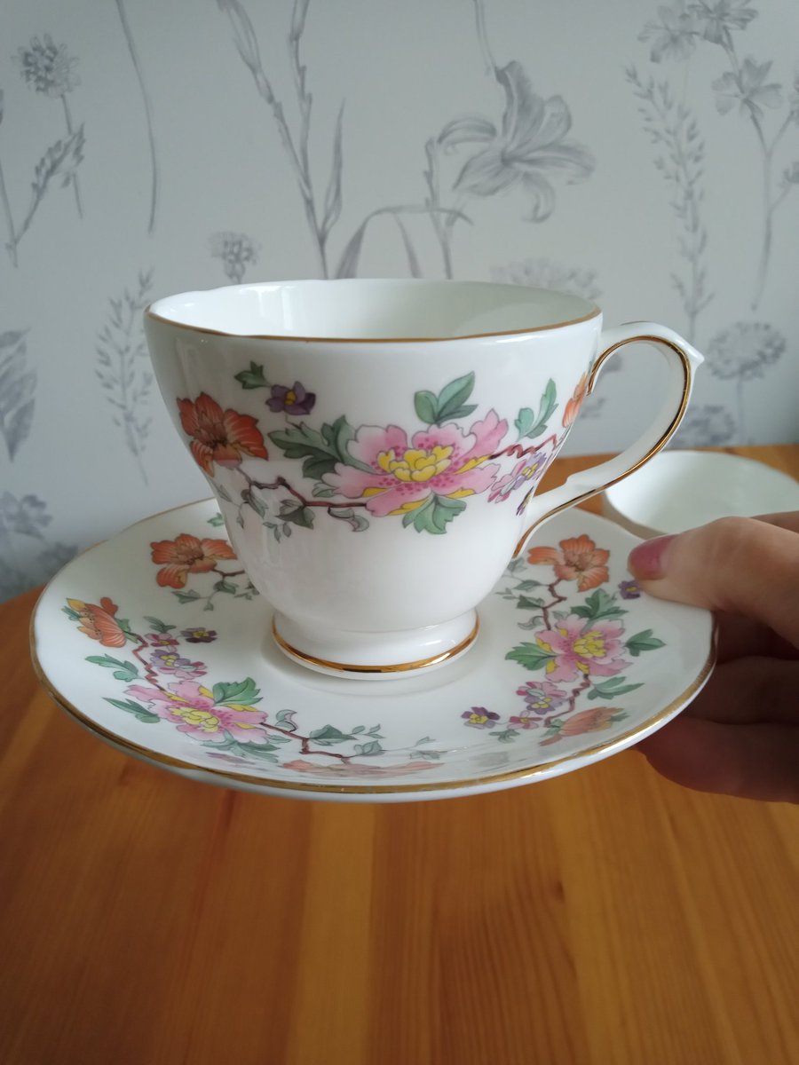 MarthaMoosChina's tweet image. Thank goodness for that! I'm feeling much better after the migraine yesterday.
Fancy a cuppa anyone?
#MHHSBD #delicateflower #EarlyBiz 

etsy.com/uk/listing/129…