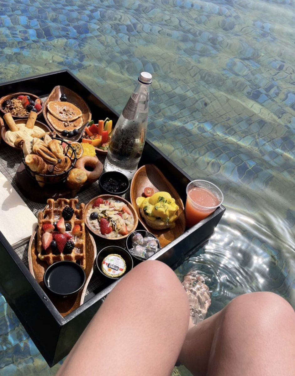 GM, last holiday before Oct 16 launch party 🎉 🍾🎊 🇸🇬 c u sooon…