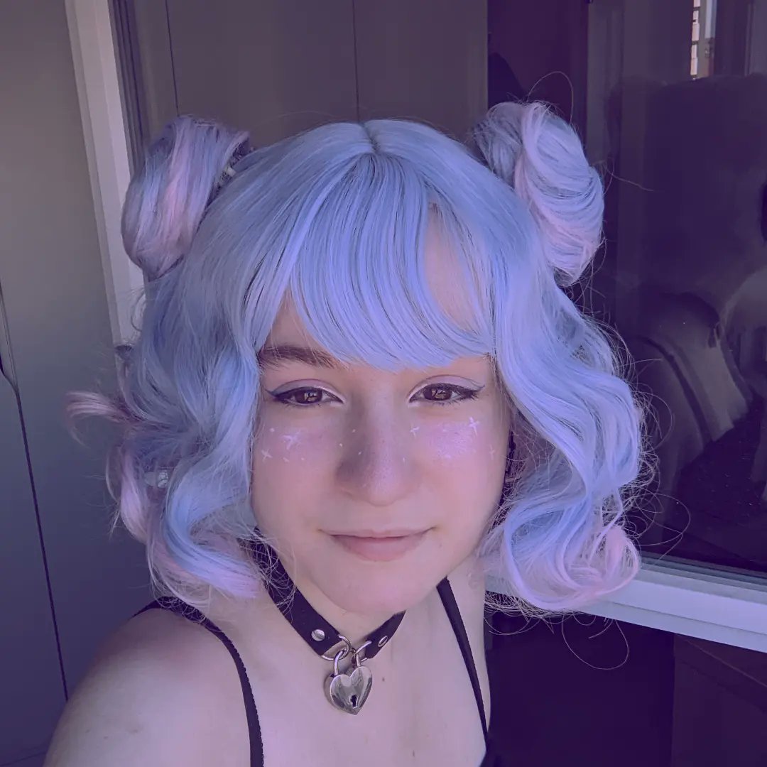 problemlem's tweet image. I'm sure if you looked into my œsophagus you would find flowers or people