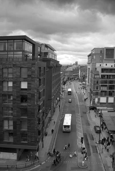 photos_dsmith's tweet photo. Modern #Manchester, this #street has been modified to include new #infrastructure in a #city #lookingforwards to the #future, #moderndesign #moderndesigns #Arndale #Manchester #CityCentre #northwest #PictureOfTheDay #blackandwhite #bnw #monochrome see https://t.co/VilcfnO0ps https://t.co/2NpUutssd6