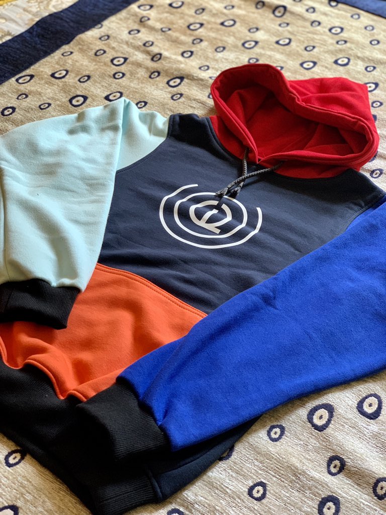 theOutLookbrand's tweet photo. Multicolored hoodie? Limited edition. Pick and match your colors.

Brighten up your days 🧡🧡🧡

For Unisex Brands #OL_Inclusive

Price: 3,200/-

#theOutLookbrand™️ #RevibeOutLook #biggernbetter #lookgoodfeelgood https://t.co/oAbtDRCylN