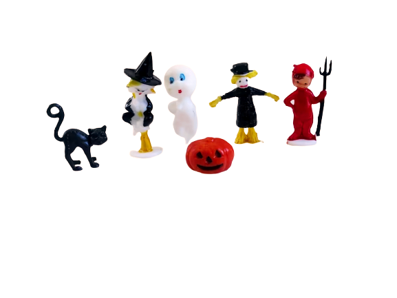 swirlingorangeE's tweet photo. Teeny #TinyHalloween figures perfect for crafts, display or to decorate a mantel or center piece https://t.co/aaRSwYTcYO #Mini #HALLOWEEN #tmtinsta #kitsch #collectibleMiniatures #EteamUnity #TMVtgUSA #wisetweet https://t.co/fDg0yH1Ywe