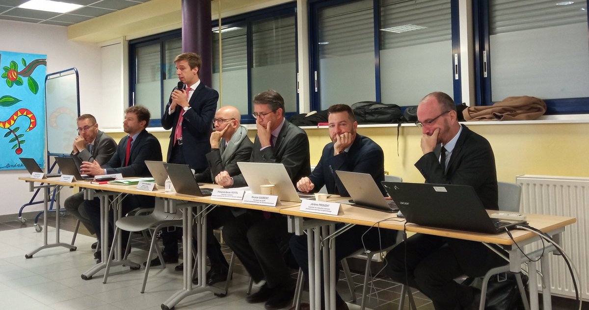 .<a href="/AcBordeaux/">Académie de Bordeaux</a> <a href="/dsden64/">DSDEN64</a> 

Réunion de l'encadrement de rentrée de Monsieur l'inspecteur d'académie à la <a href="/CitescoFebus/">Cité scolaire Fébus </a> avec intervention de <a href="/Prefet64/">Préfet des Pyrénées-Atlantiques</a>

#rentreescolaire2022 
#CarreRegalien
#Pilotage