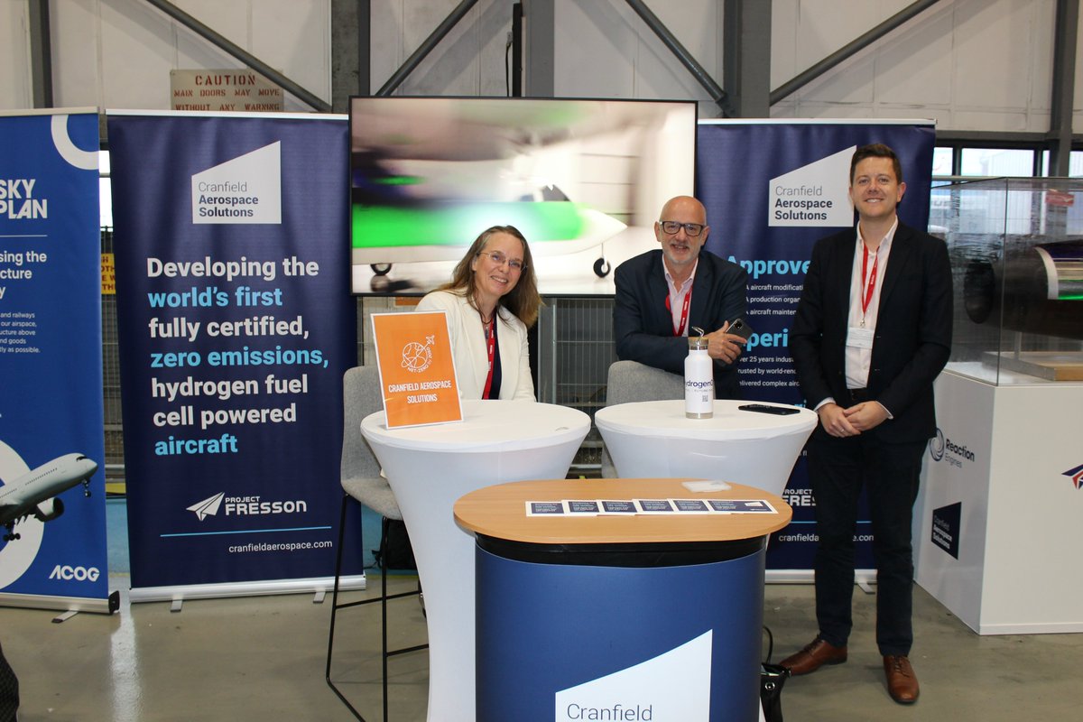 CAeS_UK's tweet photo. Today @easyJet have launched its airline net-zero roadmap to-date👊

We're here at the launch event showcasing the hydrogen fuel cell heat exchanger developed with @ReactionEngines for #ProjectFresson.

Full press release: https://t.co/MdmfrU6OI4

#NetZero #Hydrogen https://t.co/Uu2ZT1D2BS