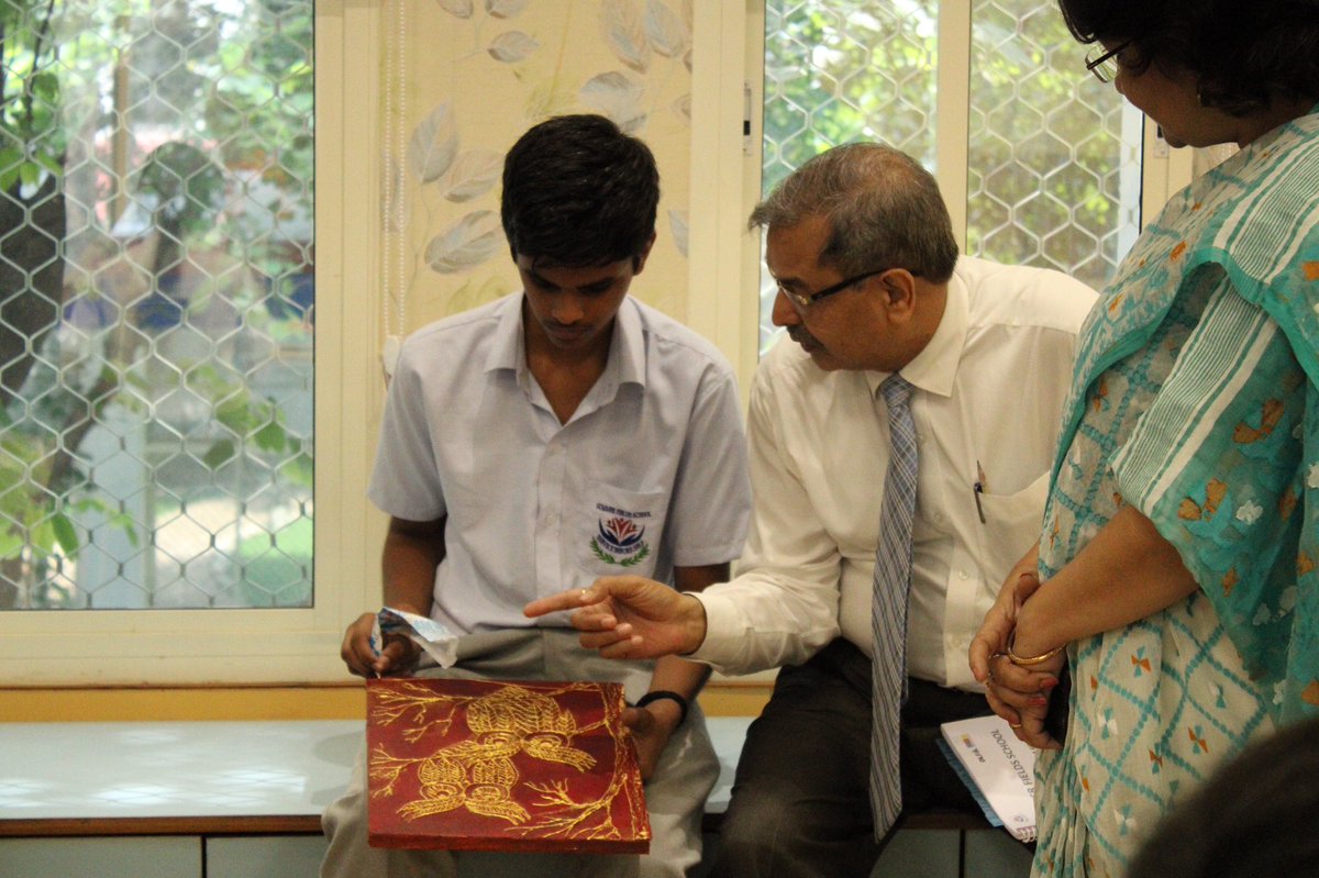 Summer_Fields21's tweet photo. NPSC inspection held at Summer Fields School. The school was visited by eminent educationist Dr. Ashok Pandey &amp; Dr. D K Pandey

#npsc #bestschool 

@ashokkp @WattalMulla @_urmimala_ @Soumya86541065 @cbseindia29 @EduMinOfIndia @HTGurgaon @TOIGurgaon https://t.co/v5zoJU7msc