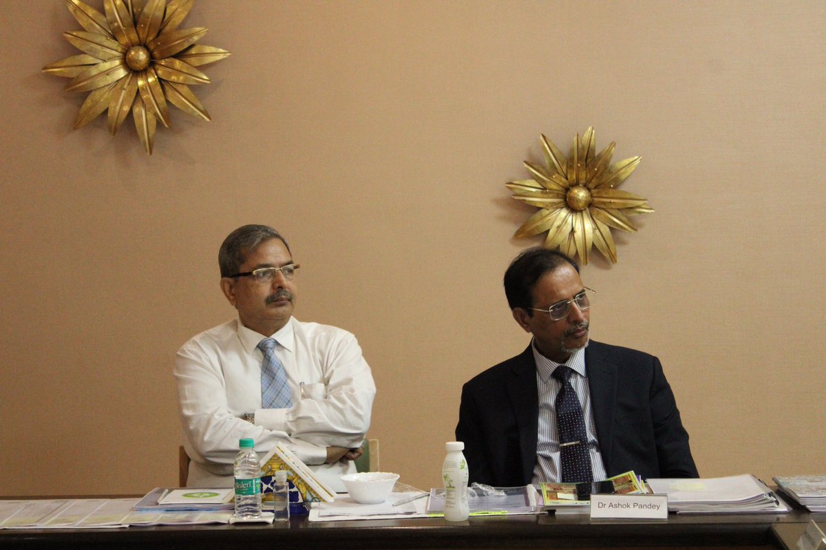Summer_Fields21's tweet photo. NPSC inspection held at Summer Fields School. The school was visited by eminent educationist Dr. Ashok Pandey &amp; Dr. D K Pandey

#npsc #bestschool 

@ashokkp @WattalMulla @_urmimala_ @Soumya86541065 @cbseindia29 @EduMinOfIndia @HTGurgaon @TOIGurgaon https://t.co/v5zoJU7msc