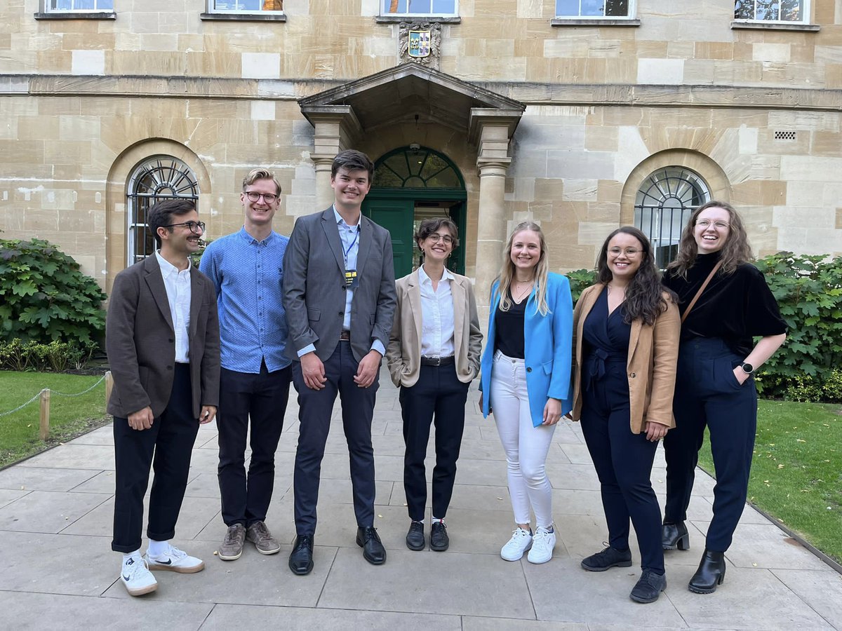 Last week I attended the Oxford Economics Summer School. Had a lovely time, met great people and realized that (sometimes) it’s okay to discuss research during breakfast!#OxEconSummerSchool