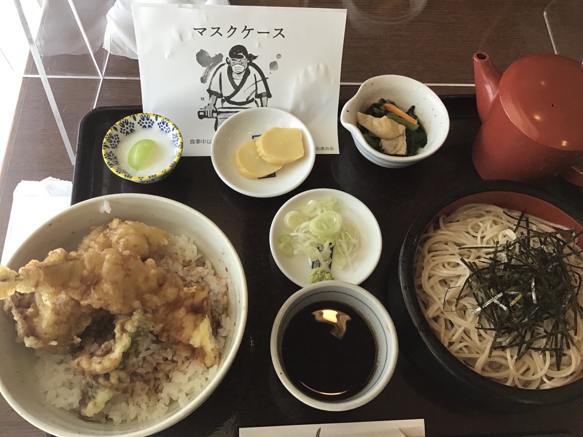 SwampNightMusic's tweet photo. 今日の昼はボリューム満点！まだ腹減るまでもう少しかかりそうーw(よっさん) https://t.co/bnXZiI1VQ5