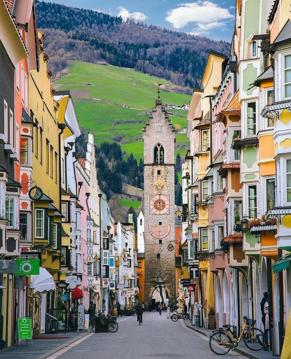EileenRegina99's tweet photo. Italy 🇮🇹 🇮🇹 https://t.co/N70jv0PYfc